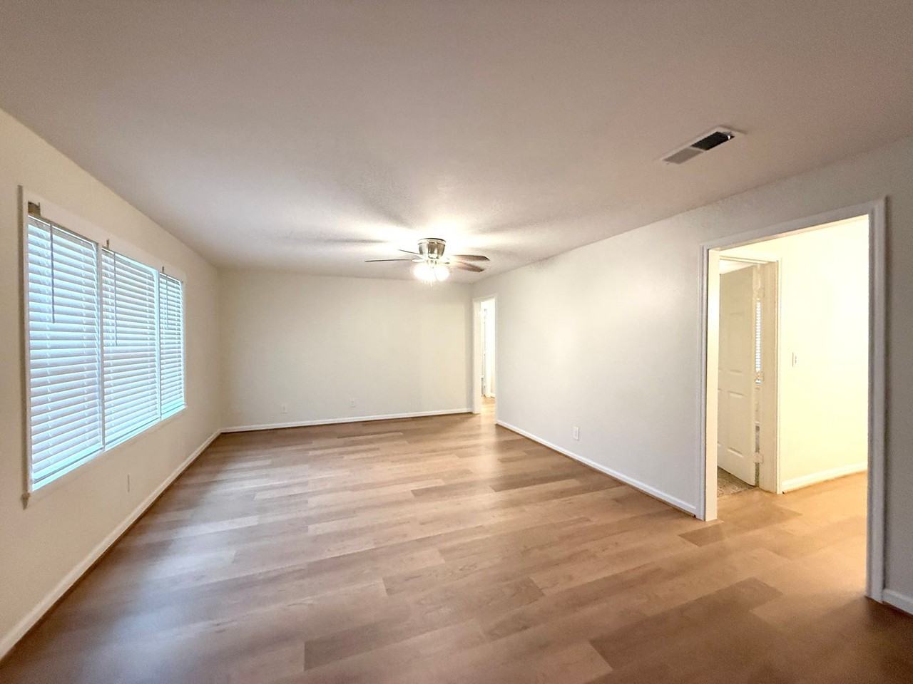 8 Piney Way - Photo 2 of 23