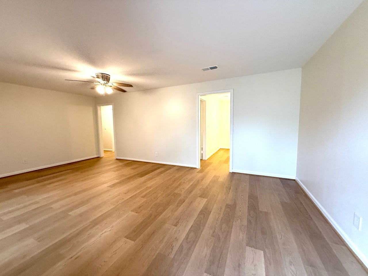 8 Piney Way - Photo 3 of 23