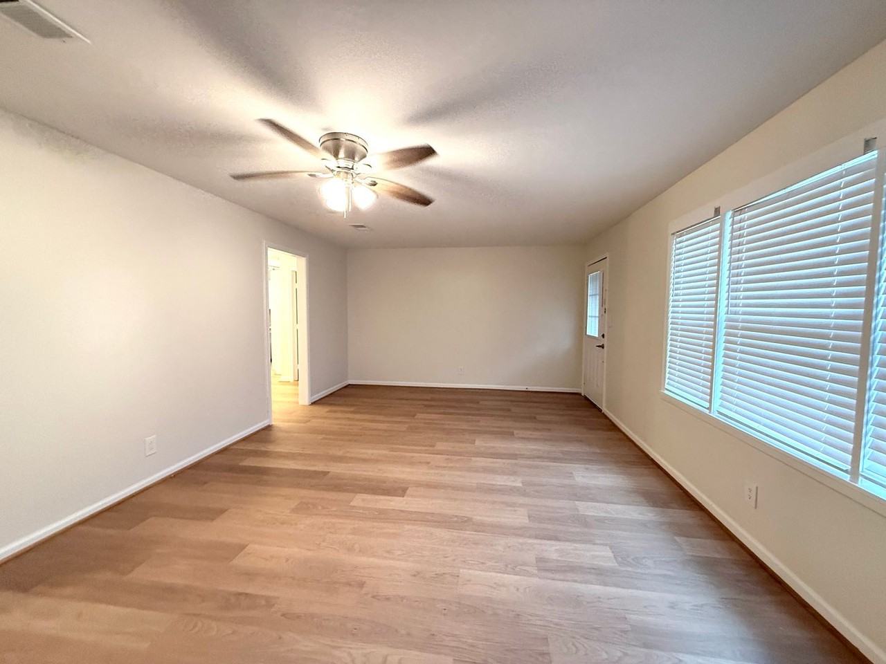 8 Piney Way - Photo 4 of 23