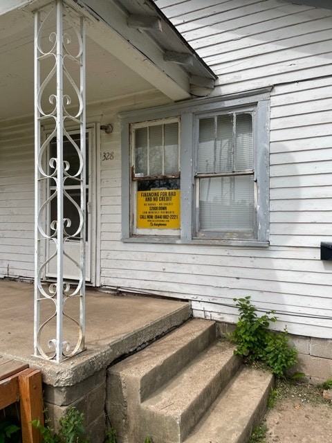 328 South Osage Street - Photo 5 of 17