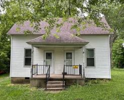 featured image of 223 E Clara St