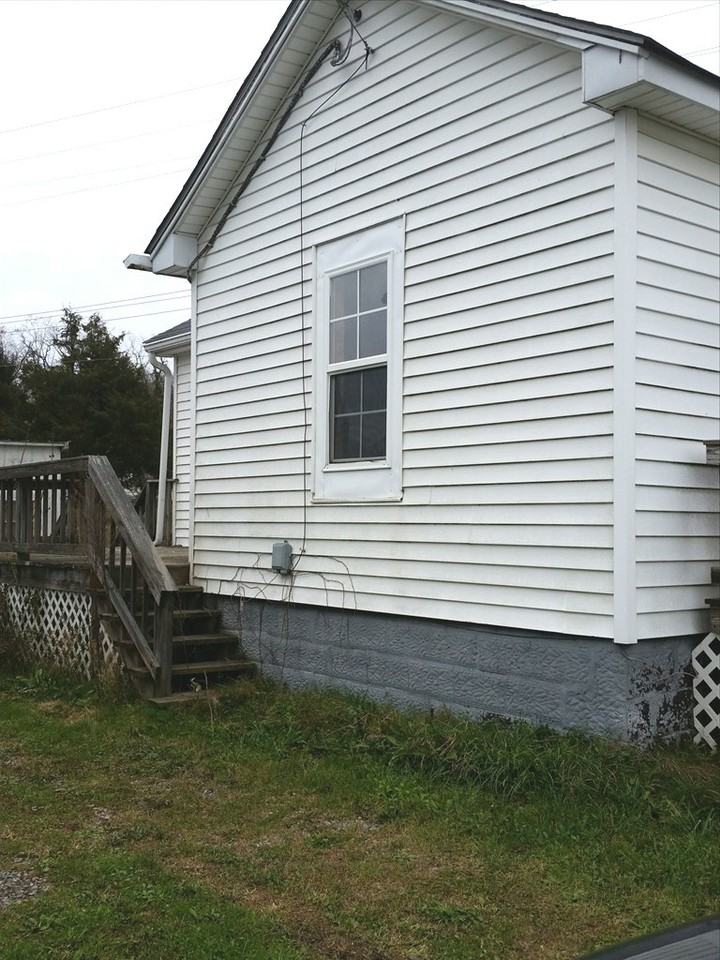 100 Dean Street - Photo 5 of 19