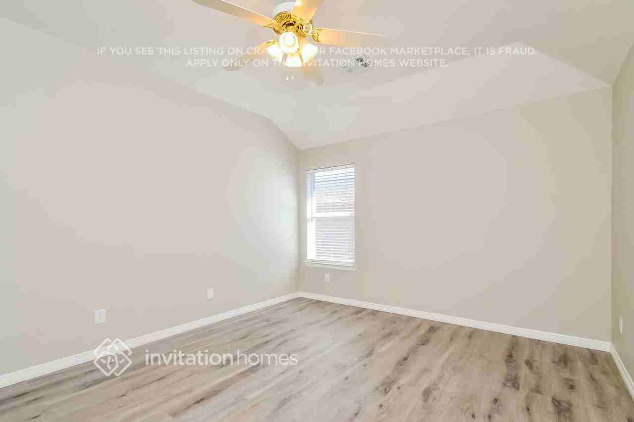 1414 Nighthawk Dr - Photo 5 of 15