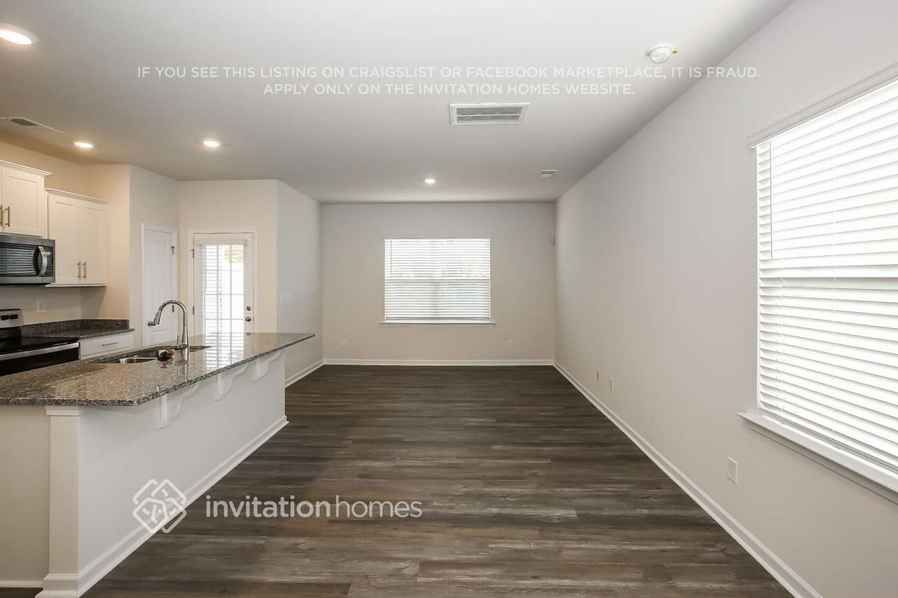 11613 Brier Village Ln - Photo 5 of 15