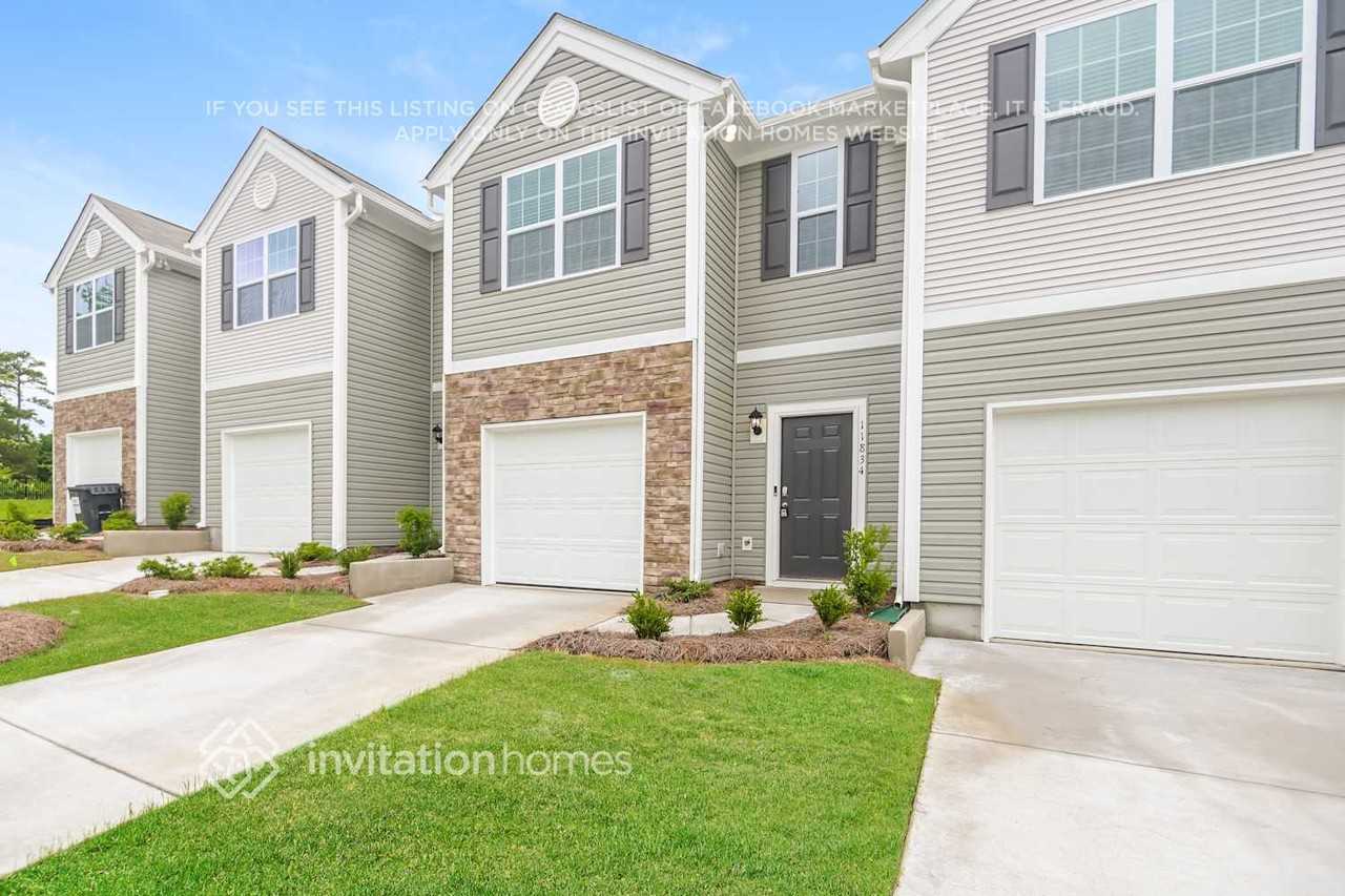 11834 Brier Village Ln - Photo 2 of 20