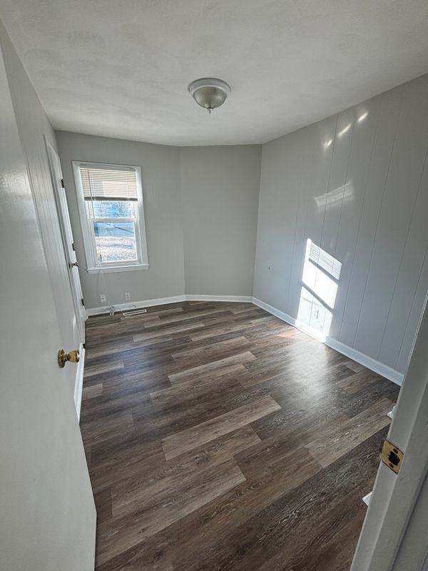 23- 27  Capron St - Photo 7 of 10