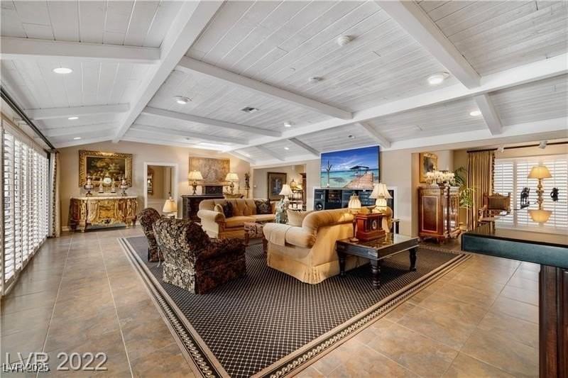 2801 Pinto Ln - Photo 7 of 42