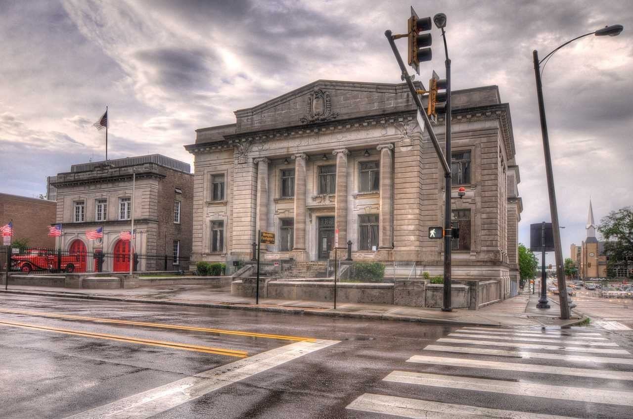 128 Adams Ave - Photo 2 of 11