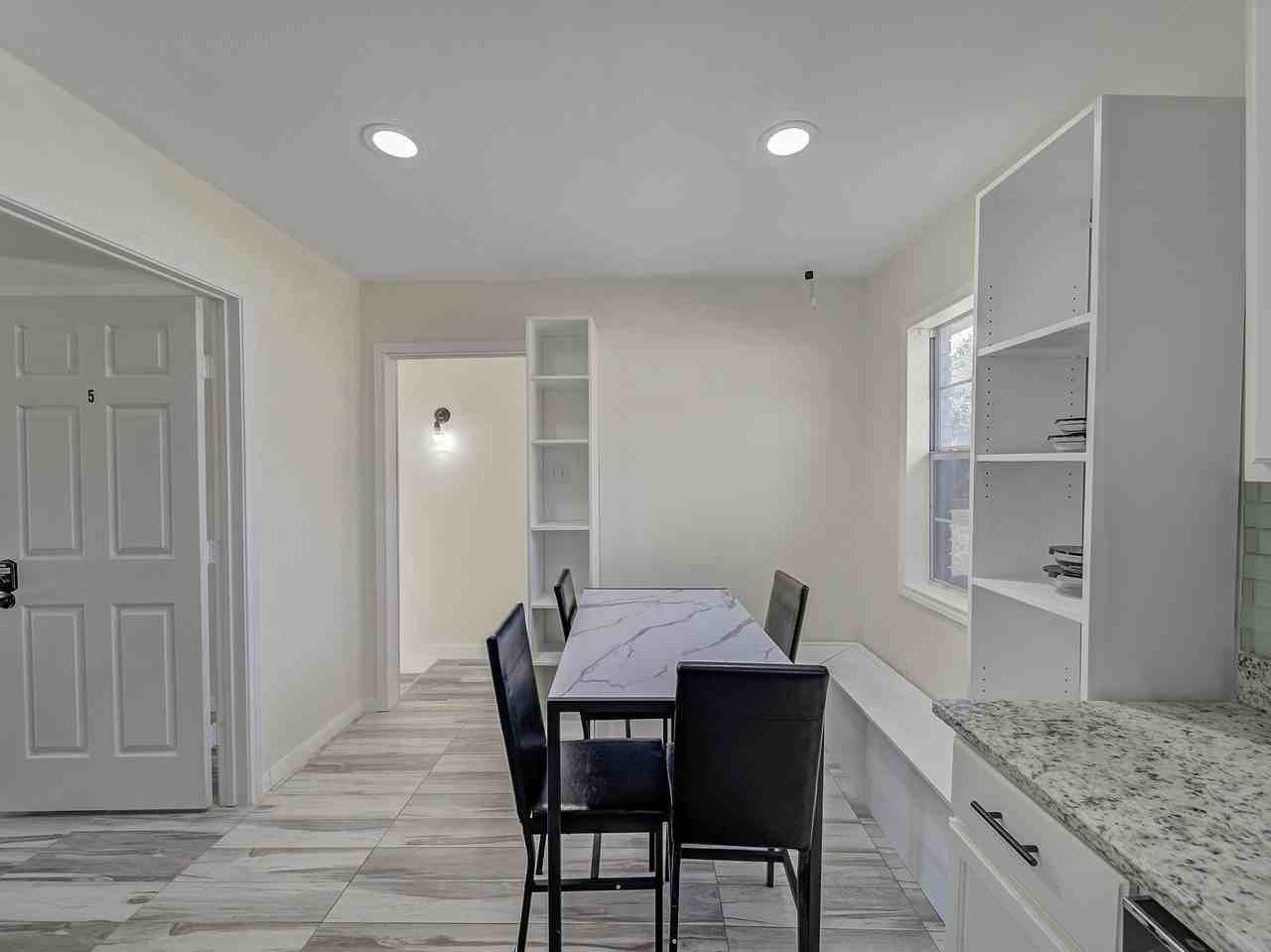 Mike Dr - Photo 4 of 12