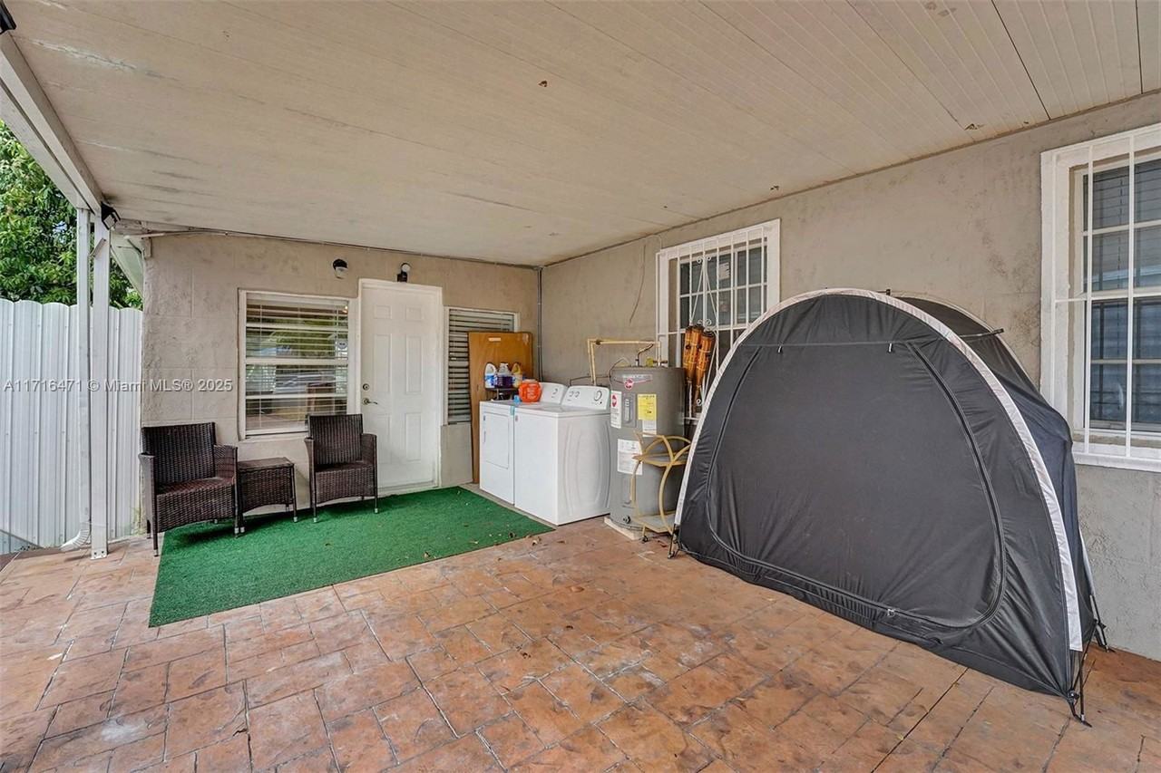 765 Nw 130th St - Photo 2 of 8