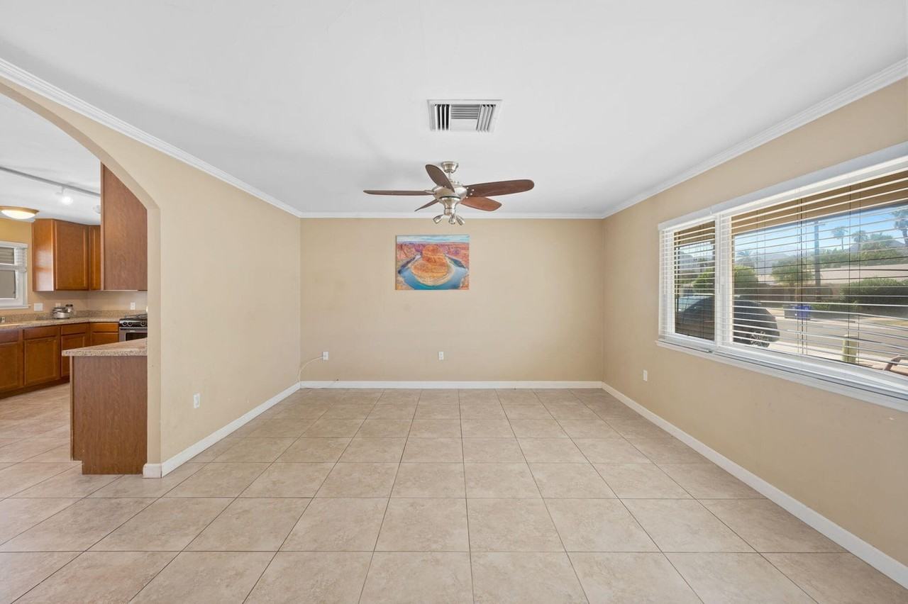 43120 Texas Ave - Photo 2 of 32