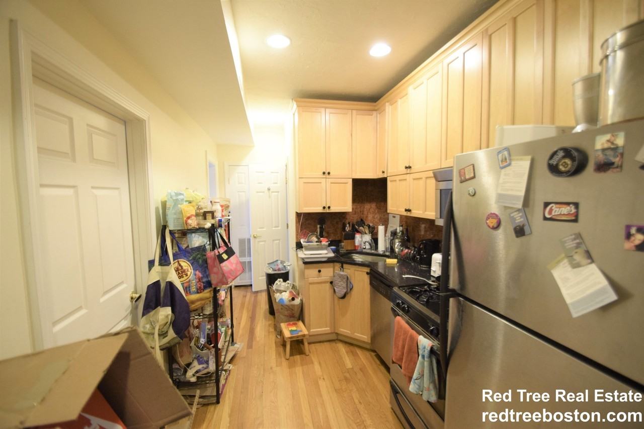 73 Thatcher St #302 - Photo 2 of 20