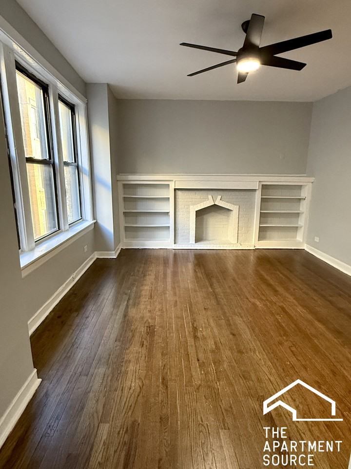 1022 E Hyde Park Blvd #3S - Photo 3 of 9