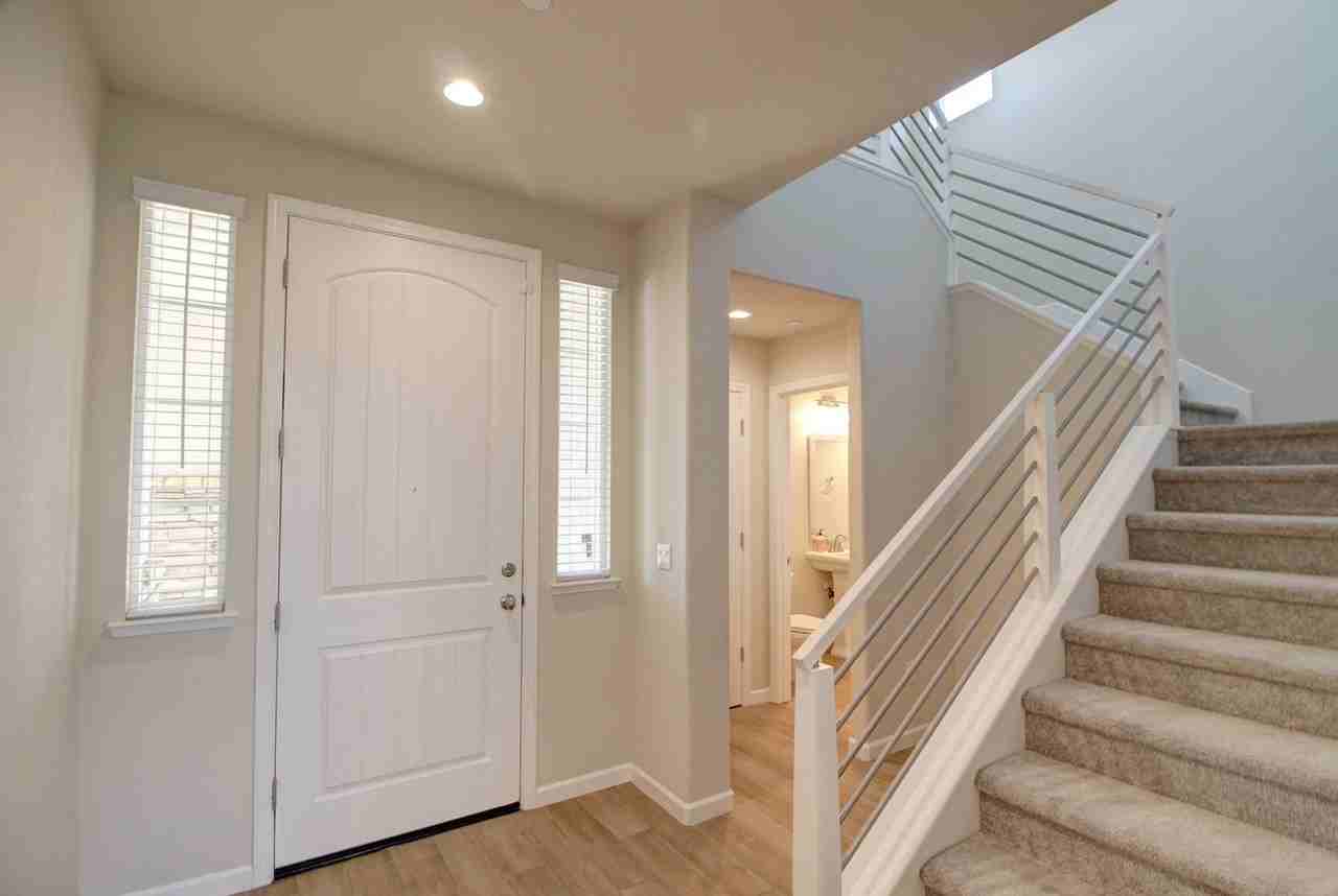 4304 Limelight Way - Photo 4 of 24