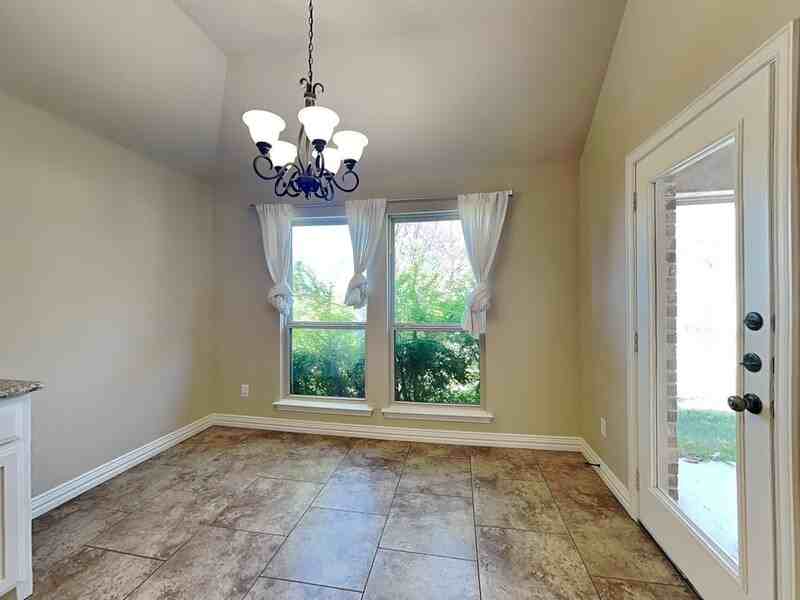 274 Spyglass Dr - Photo 6 of 19