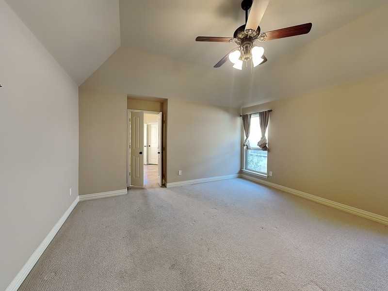 274 Spyglass Dr - Photo 7 of 19