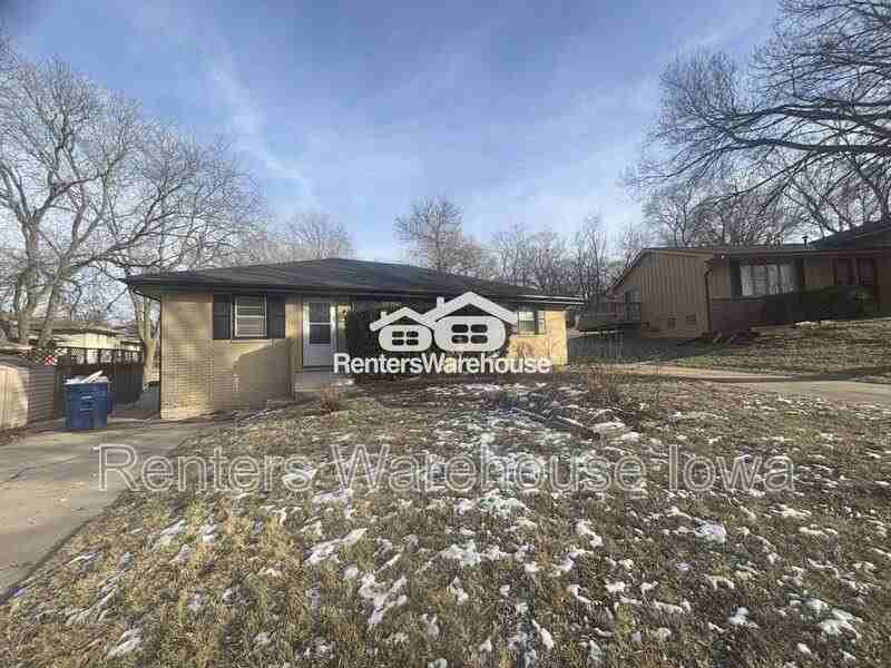 2907 67th St - Photo 2 of 19