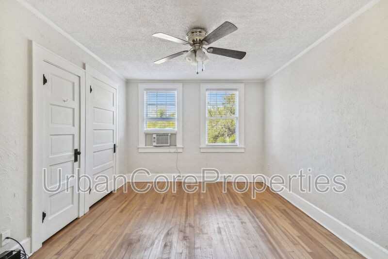 360 13th Avenue Northeast #2 - Photo 4 of 14