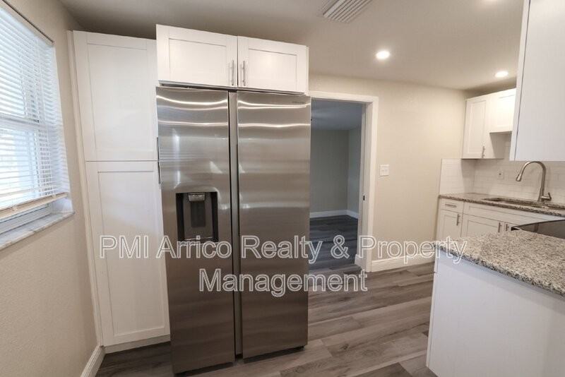 2706 E 99th Ave - Photo 5 of 26