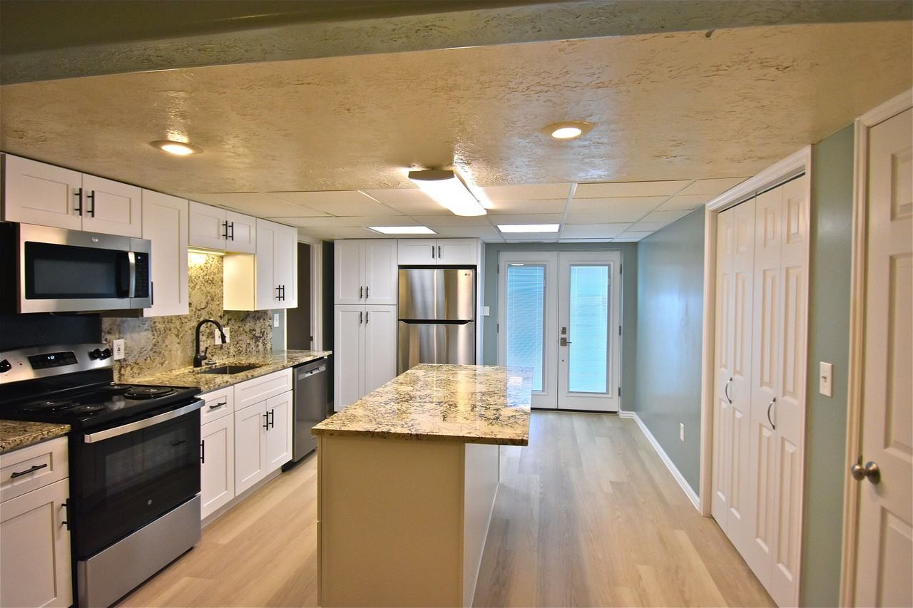 7879 S Goslin Ct Bsmt #Bsmt - Photo 2 of 26