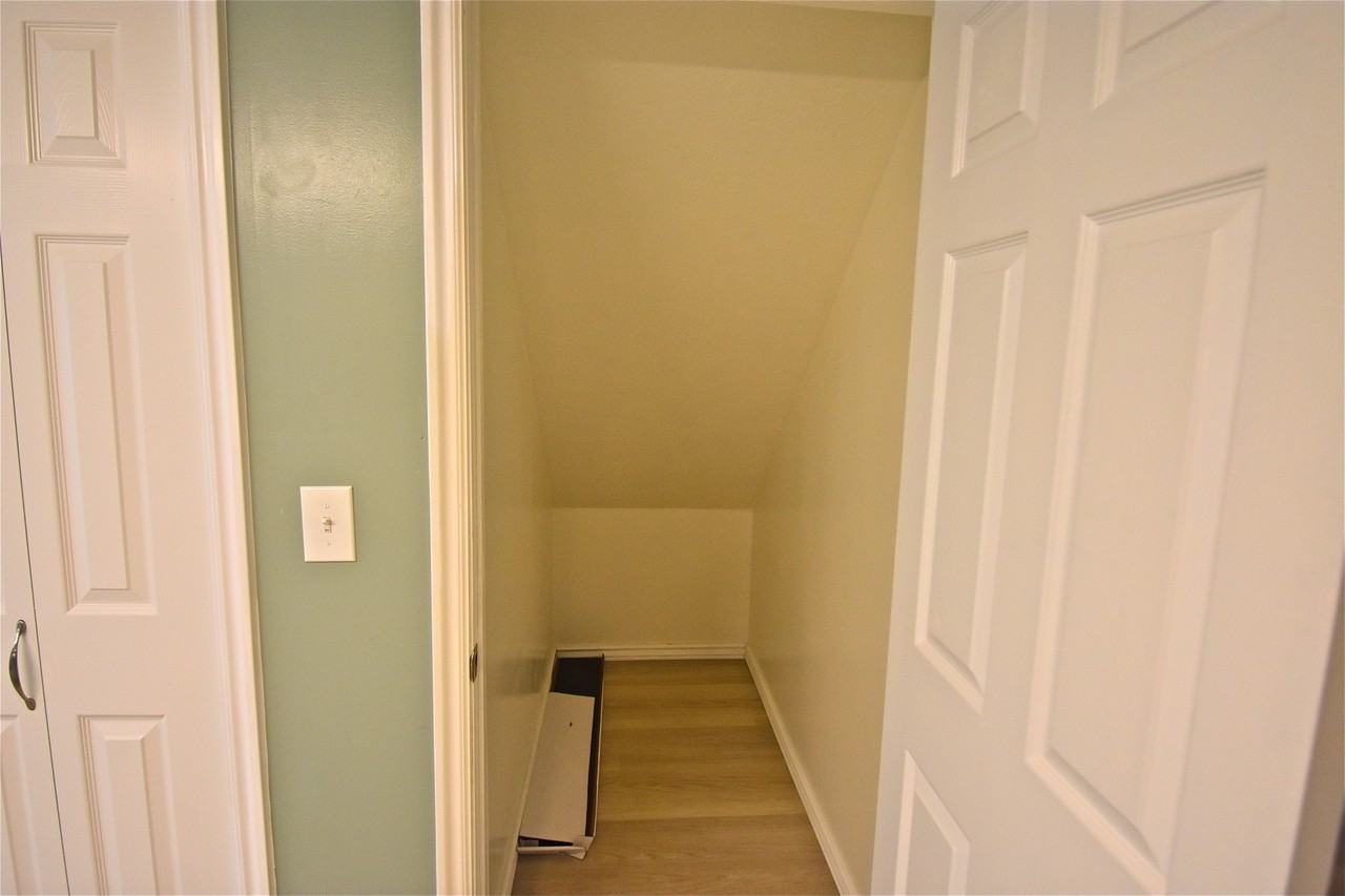 7879 S Goslin Ct Bsmt #Bsmt - Photo 3 of 26