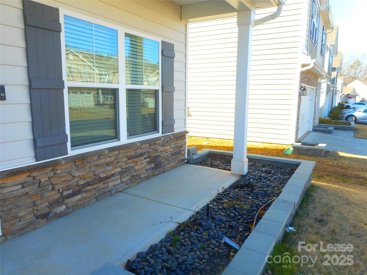 1163 Pecan Ridge Rd - Photo 3 of 30