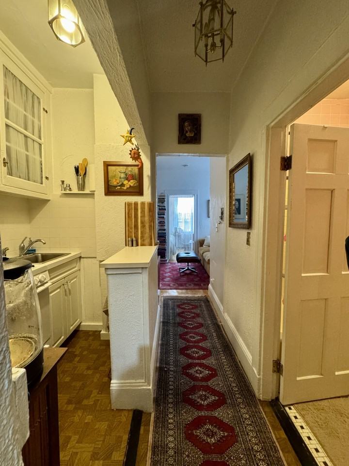 47 Revere St #7 - Photo 5 of 11