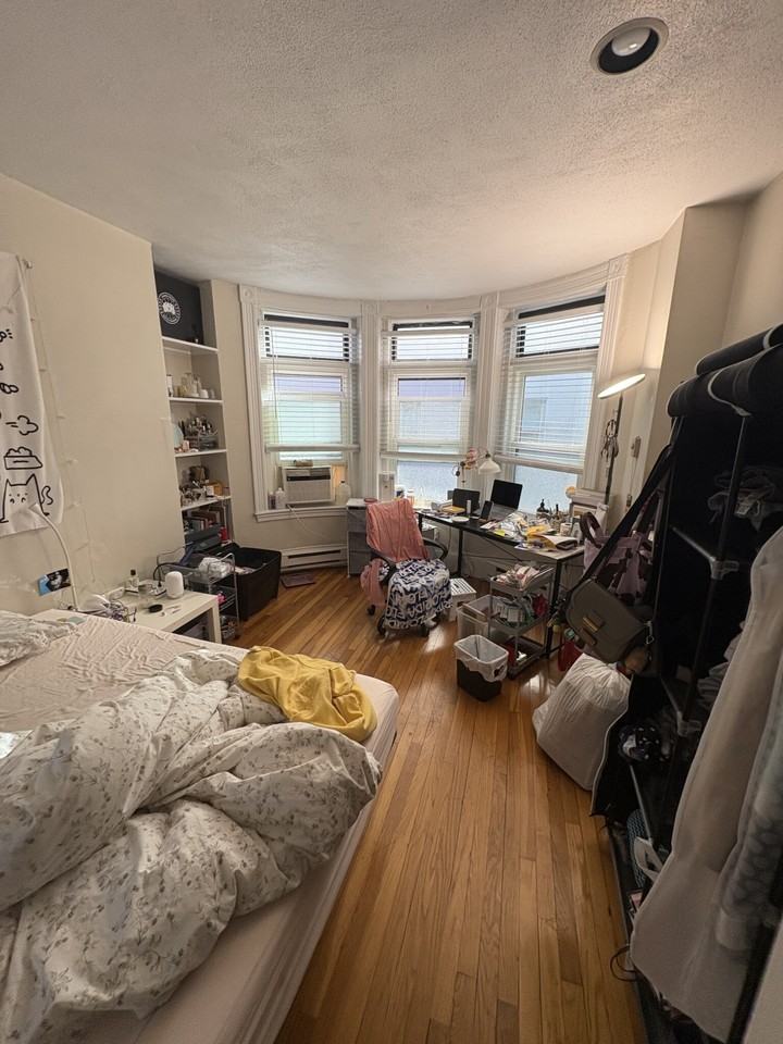 Westland Ave #14 - Photo 3 of 13