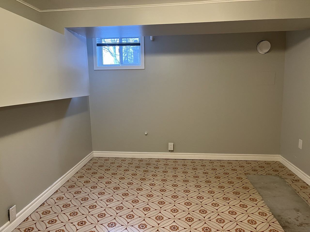 81 Rockcliffe Boulevard - Photo 4 of 8