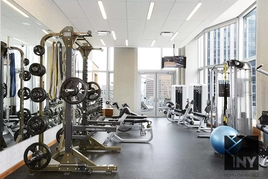 8 Spruce St #37A - Photo 6 of 9