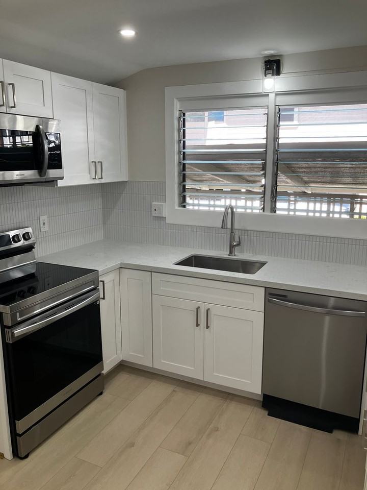 726 Hausten St - Photo 6 of 17