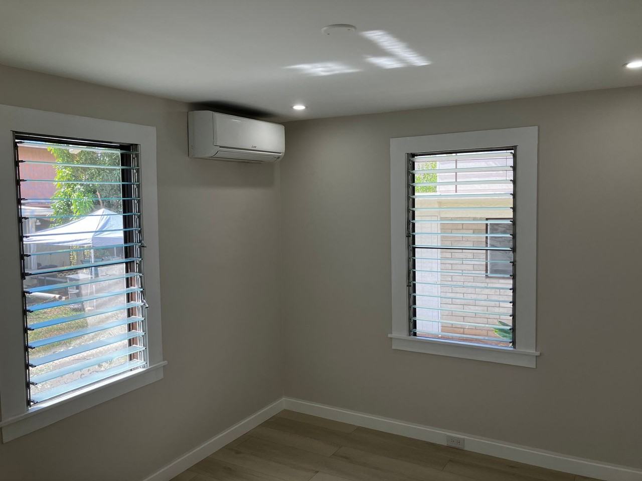 726 Hausten St - Photo 7 of 17