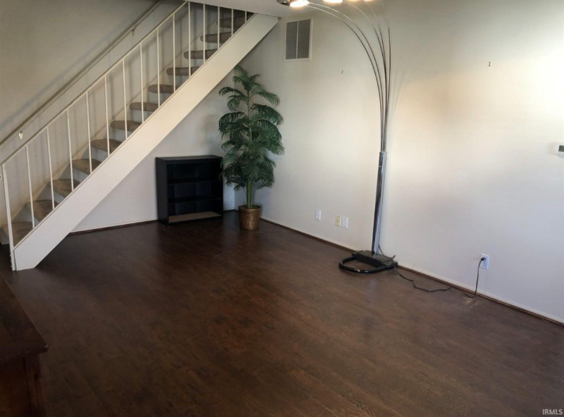 3290 Hanover Dr - Photo 2 of 10