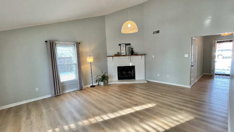 209 Hutchins Dr - Photo 5 of 24