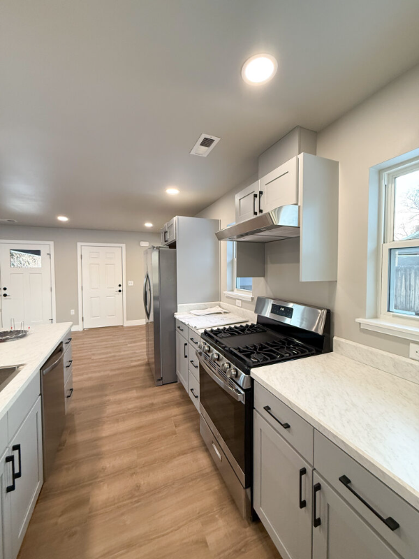 2517 Arnold Ln - Photo 4 of 17