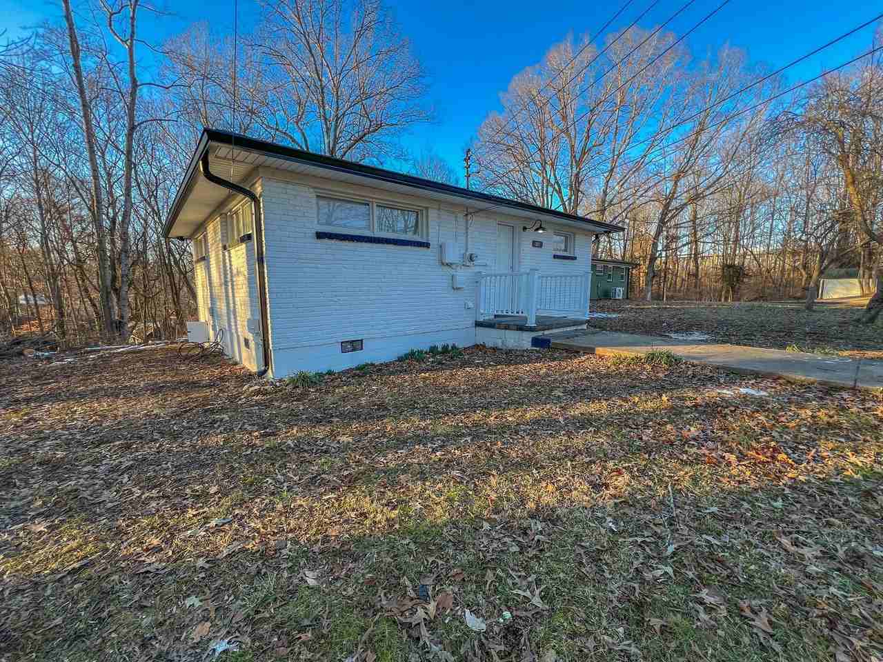 101 Wilson Ct - Photo 2 of 15