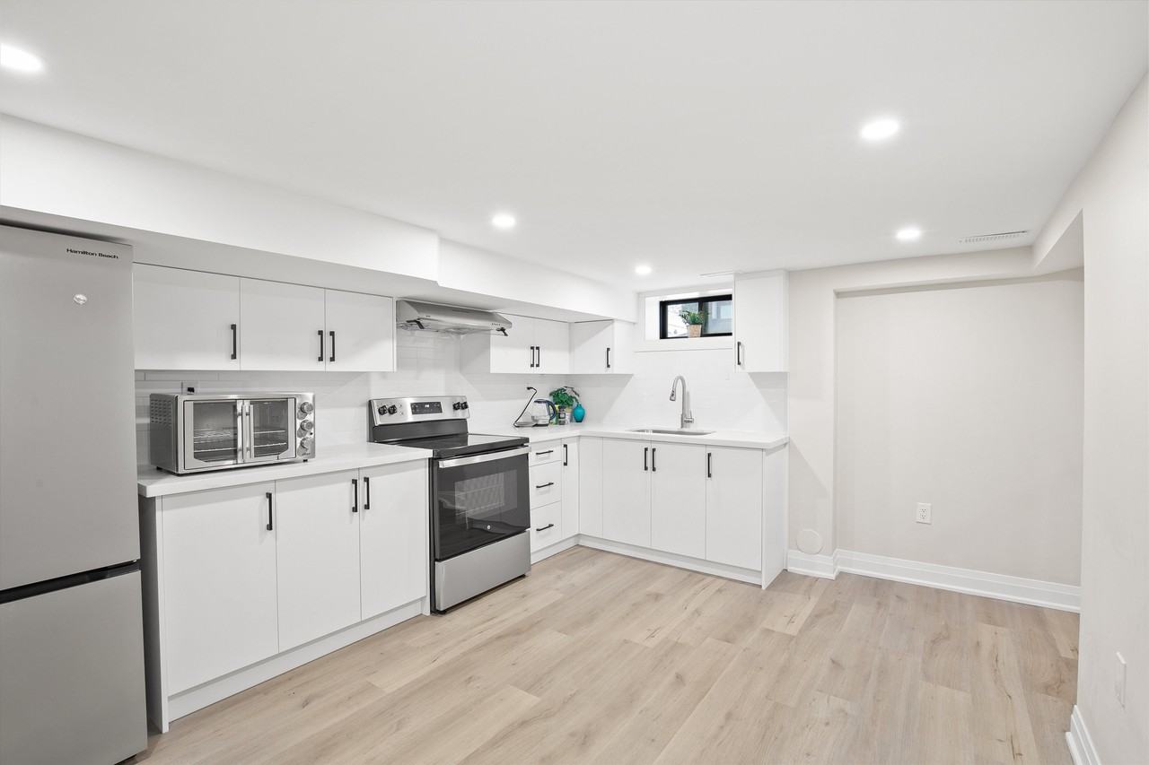 7 Bellefontaine Street - Photo 2 of 15