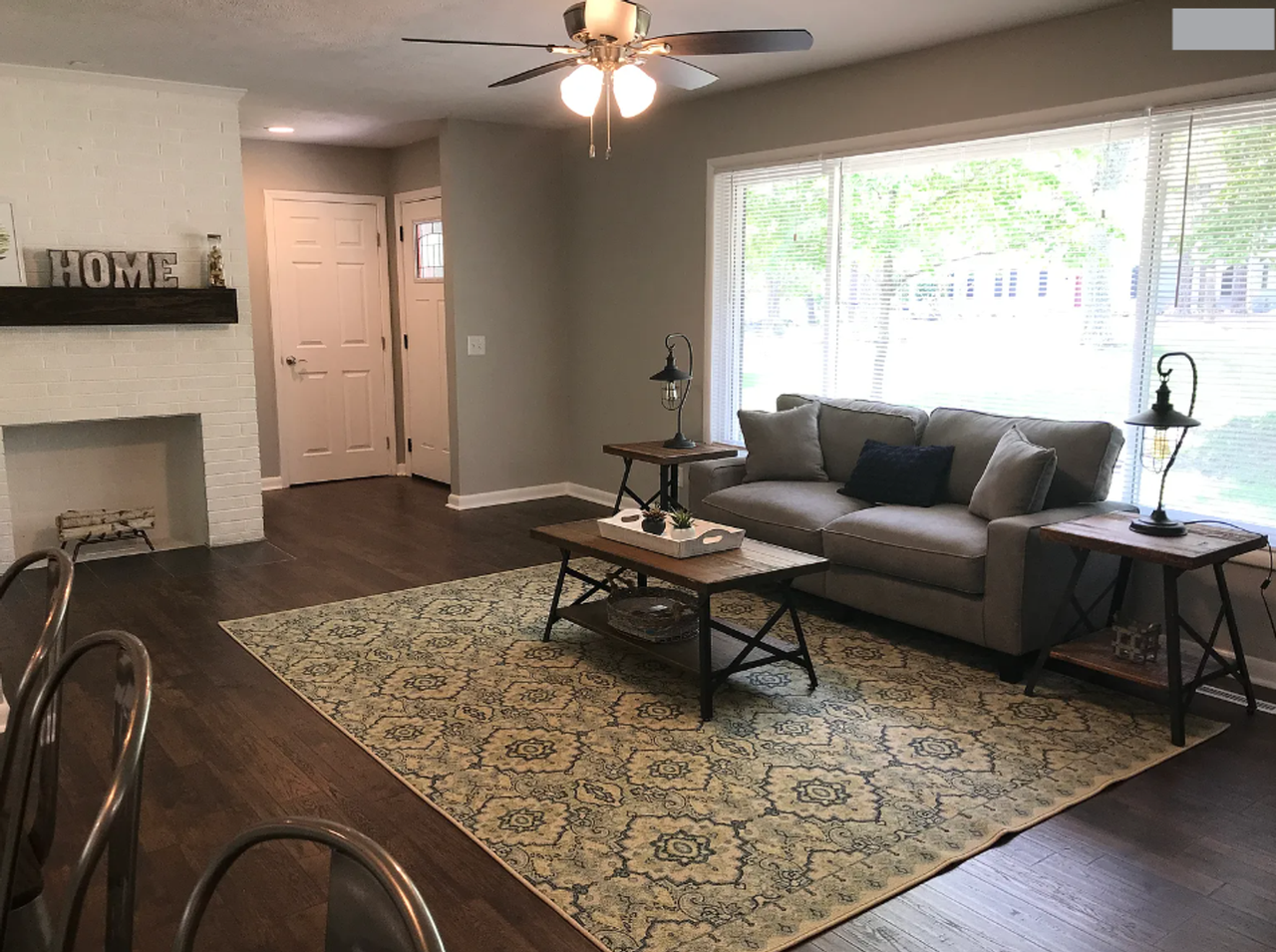 3202 Kentyre Dr - Photo 4 of 32