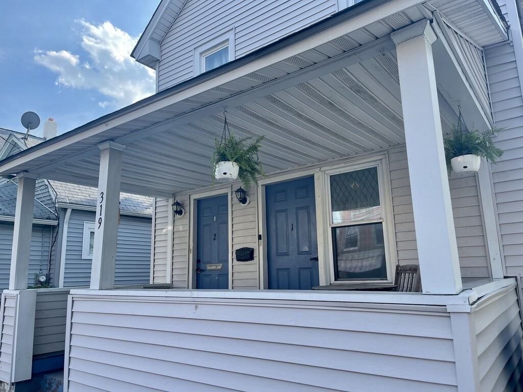 319 Main St #2