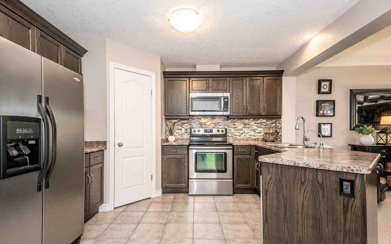 40 Acker Street - Photo 5 of 36