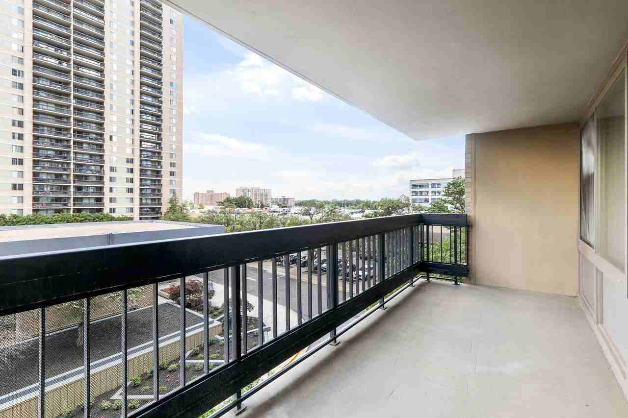 Skyline Towers - Photo 4 of 23