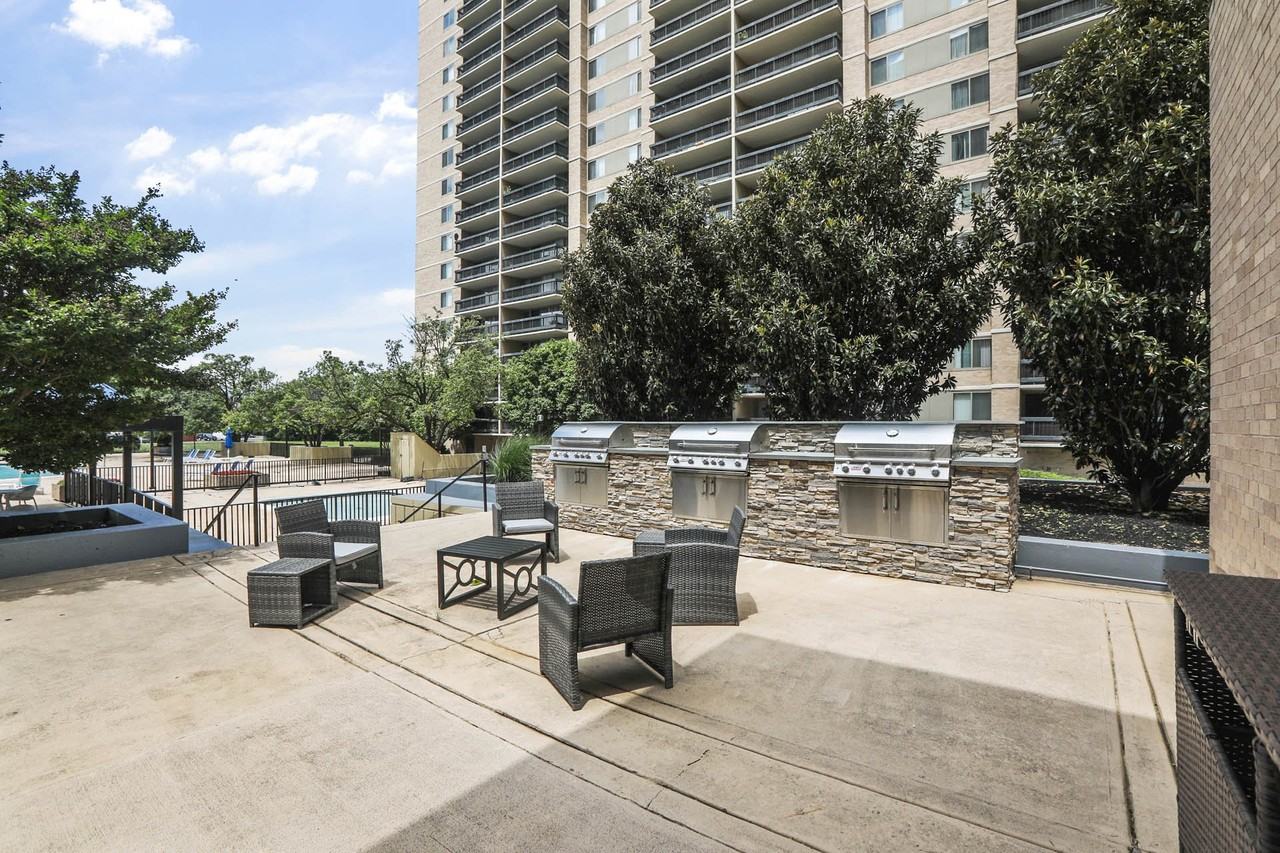 Skyline Towers - Photo 6 of 23