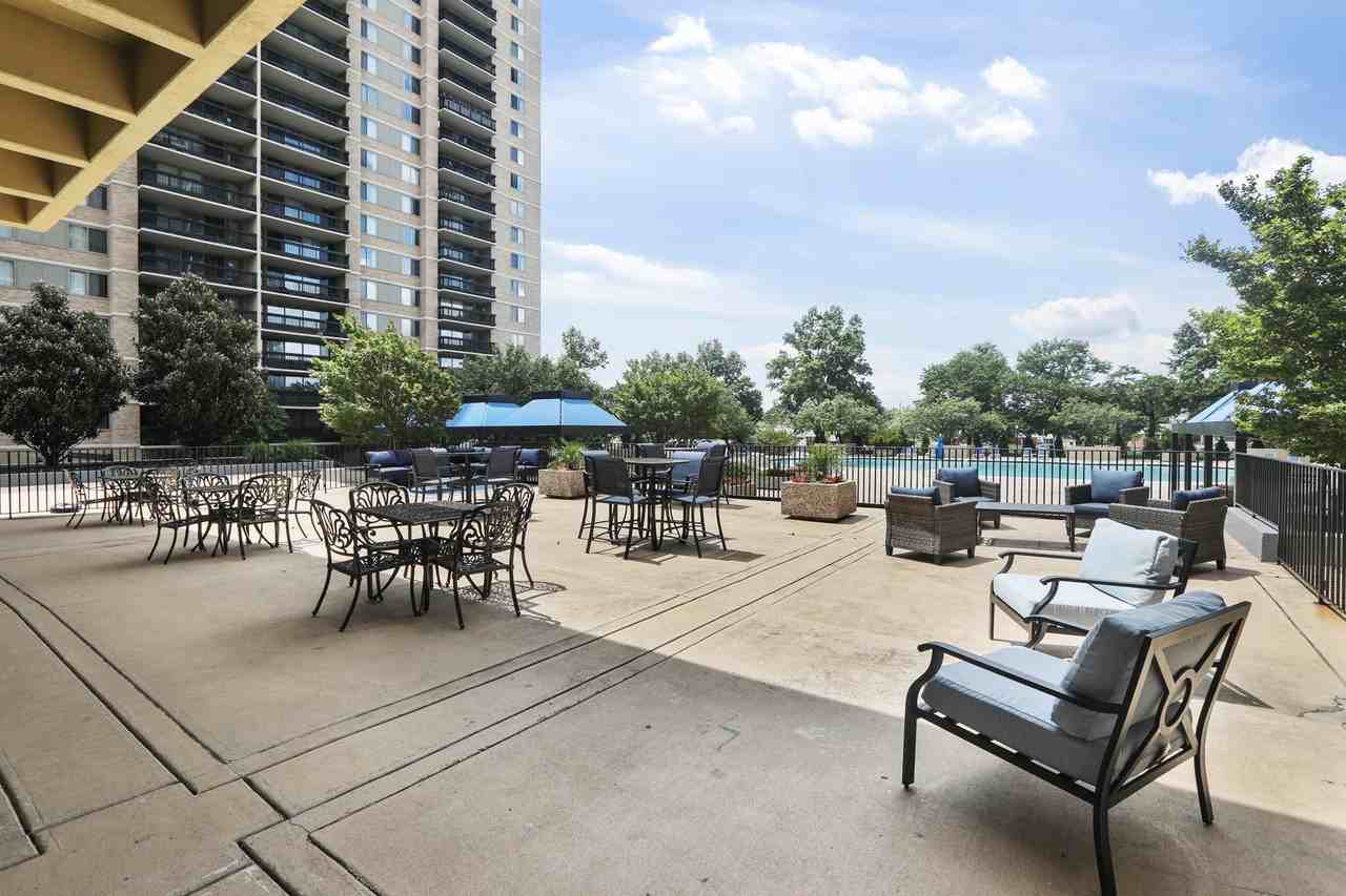 Skyline Towers - Photo 7 of 23