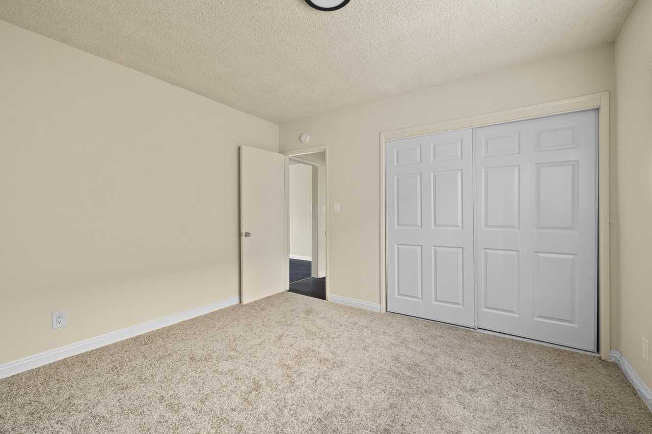 418 W. Regent St. - Photo 7 of 17