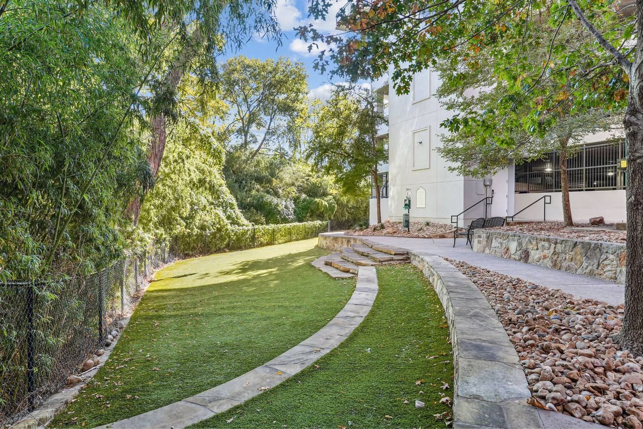 Cantabria at Turtle Creek - Photo 7 of 50