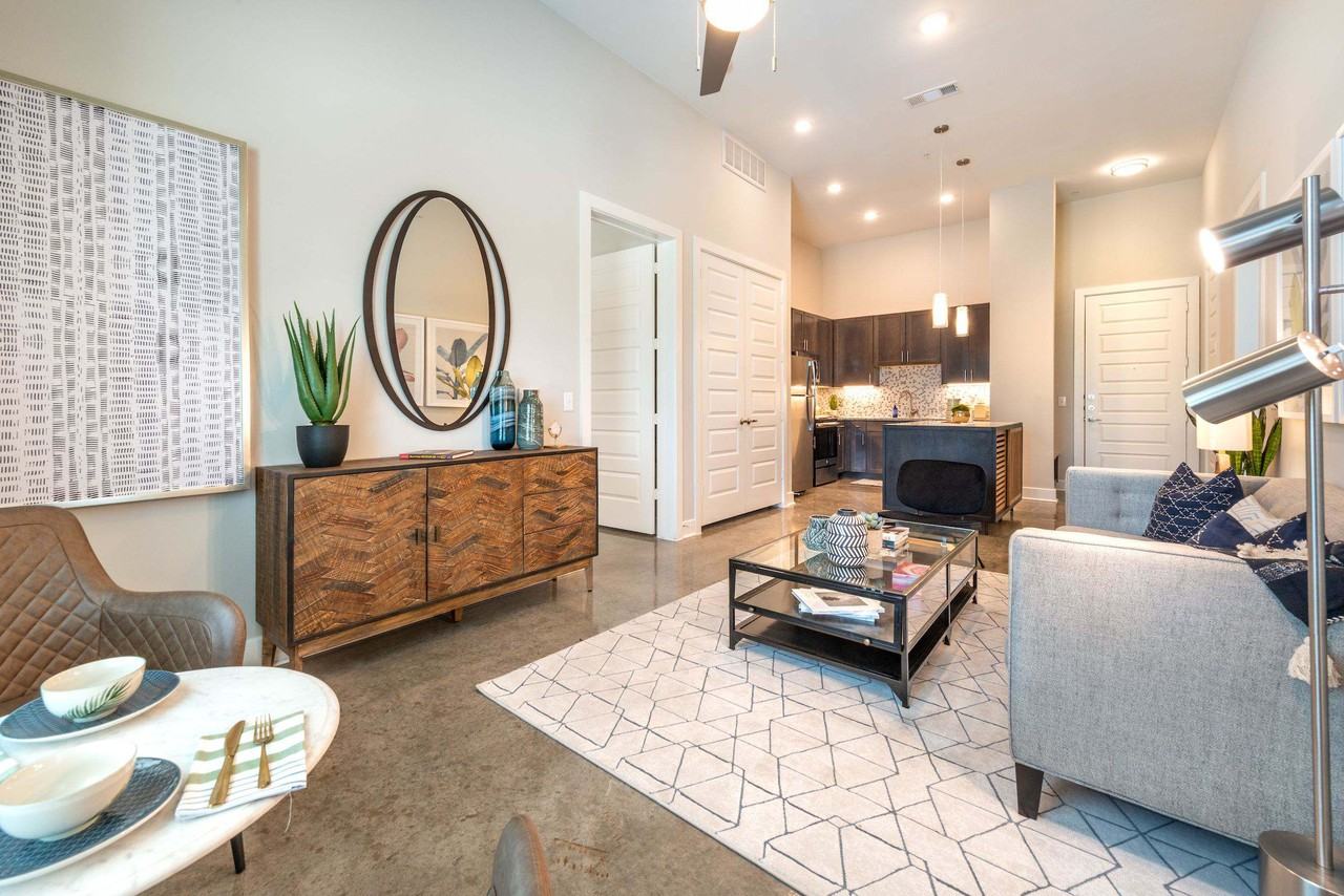 Lakeview Apartments - Photo 2 of 29