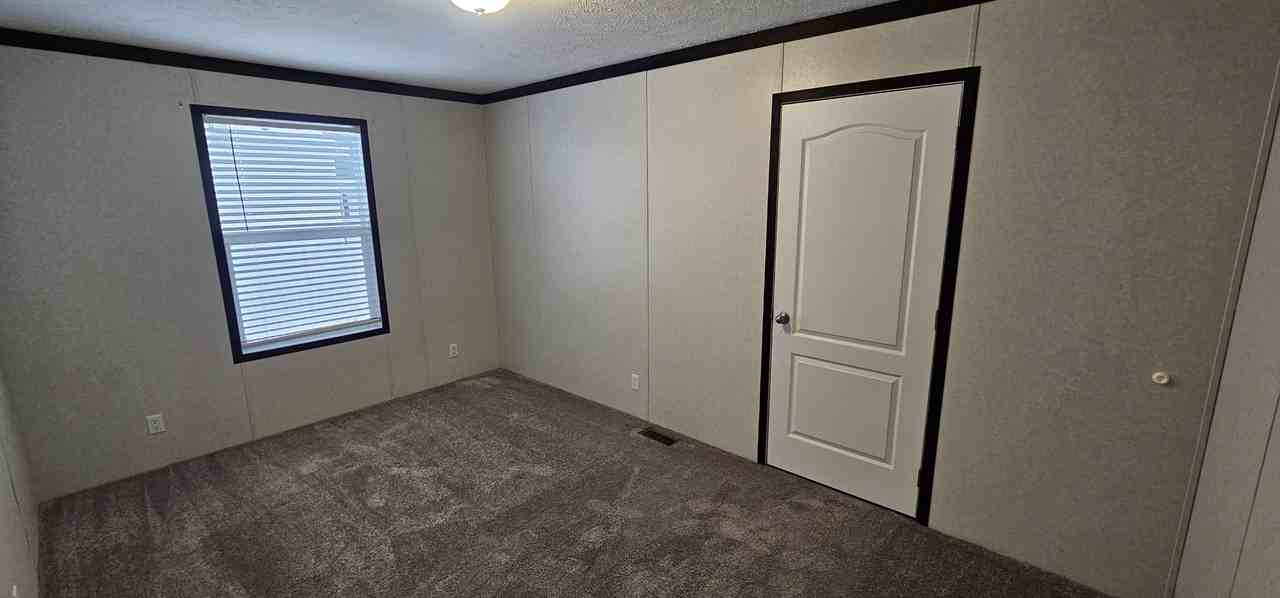 240 Magnolia #240 - Photo 3 of 5