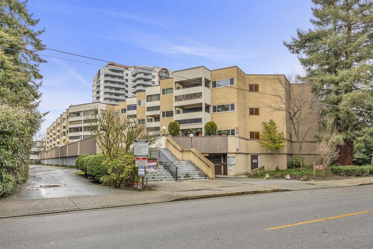 8291 Park Rd - Photo 2 of 3