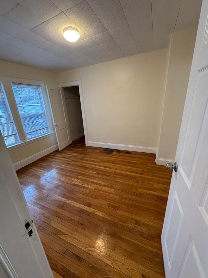 113 Lanark Road #2 - Photo 4 of 10