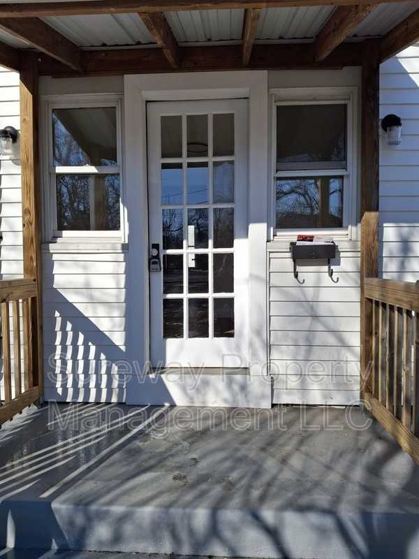 50 Chestnut St #2 - Photo 3 of 20